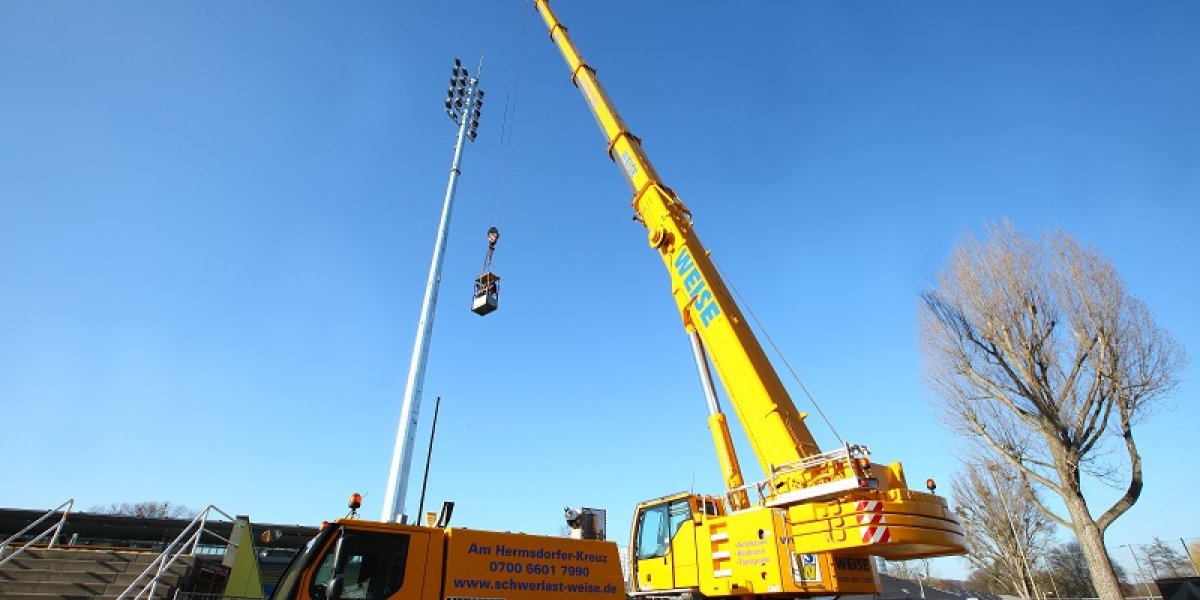 Flutlicht im Ernst-Abbe-Sportfeld_13
