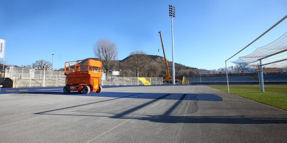 Flutlicht im Ernst-Abbe-Sportfeld_14