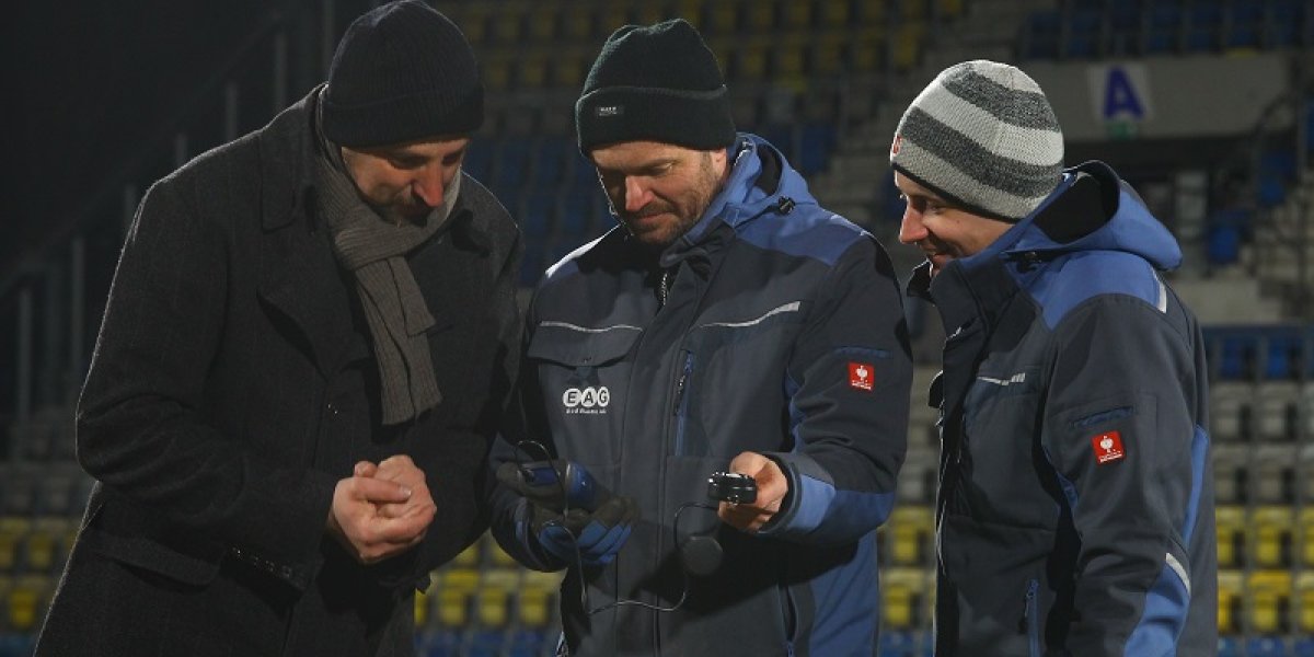 Flutlicht im Ernst-Abbe-Sportfeld_15