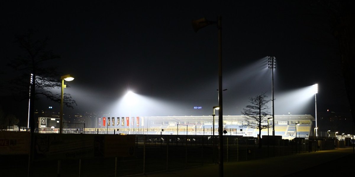 Flutlicht im Ernst-Abbe-Sportfeld_16