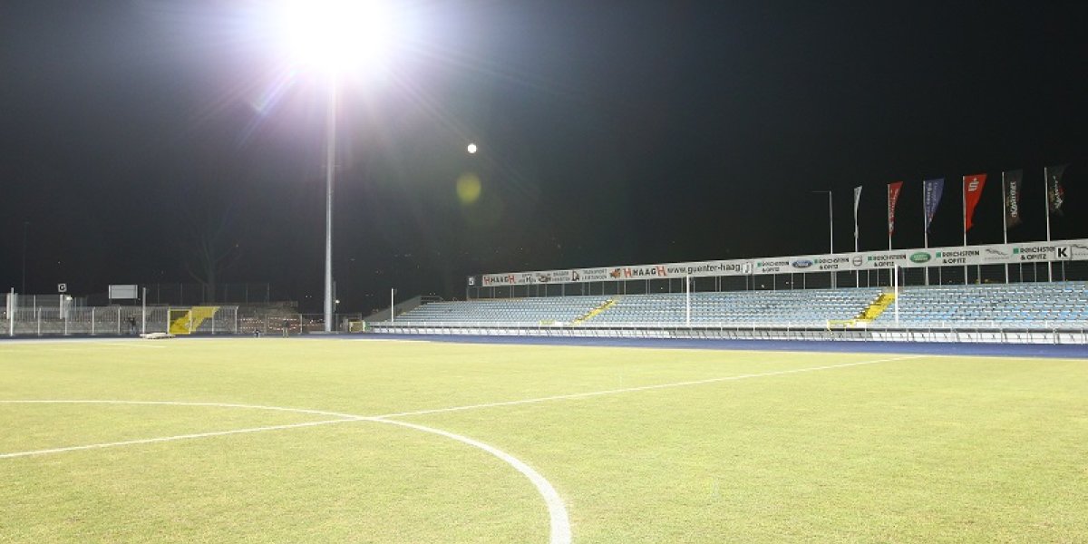 Flutlicht im Ernst-Abbe-Sportfeld_19