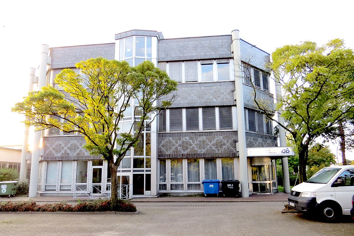 AB - Firmengebäude